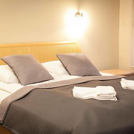 Aparthotel H31 Poznań Esterno foto