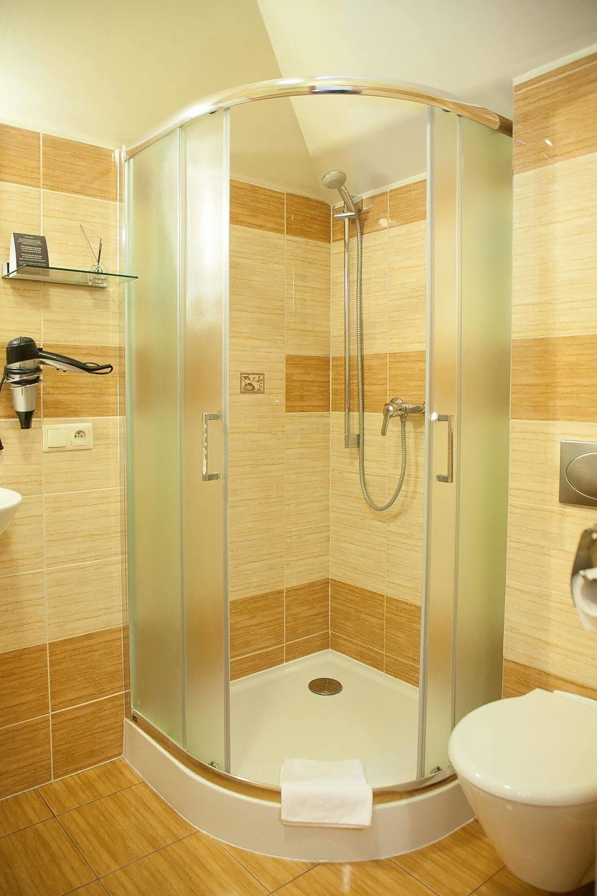 Aparthotel H31 Poznań Esterno foto